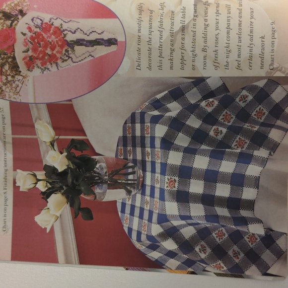 Just CrossStitch Magazine June 2000 - Picture 4 of 16